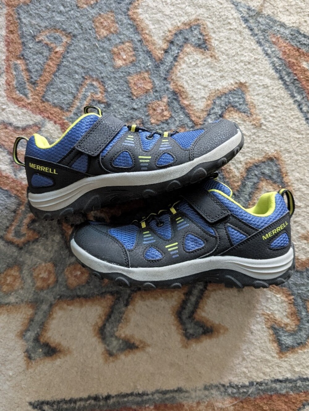 Merrell Kids Velcro Hiking Shoes Size 4